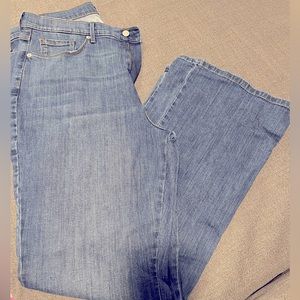 Banana Republic Curvy Slim Flare Sz 33/16